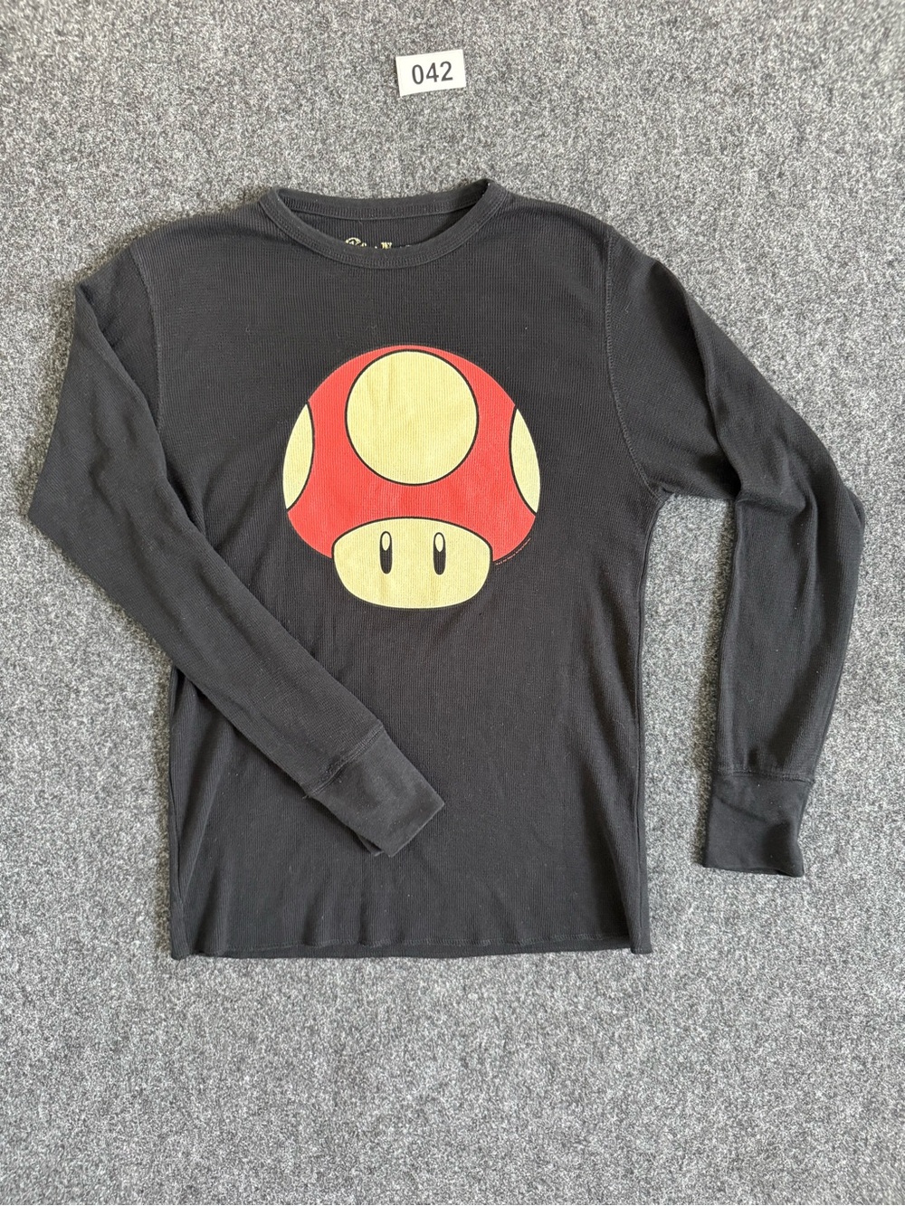 Vintage Y2K New Super Mario Bros Mushroom Thermal Long Sleeve Men’s Medium
